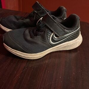 Kids Nike tennis shoes